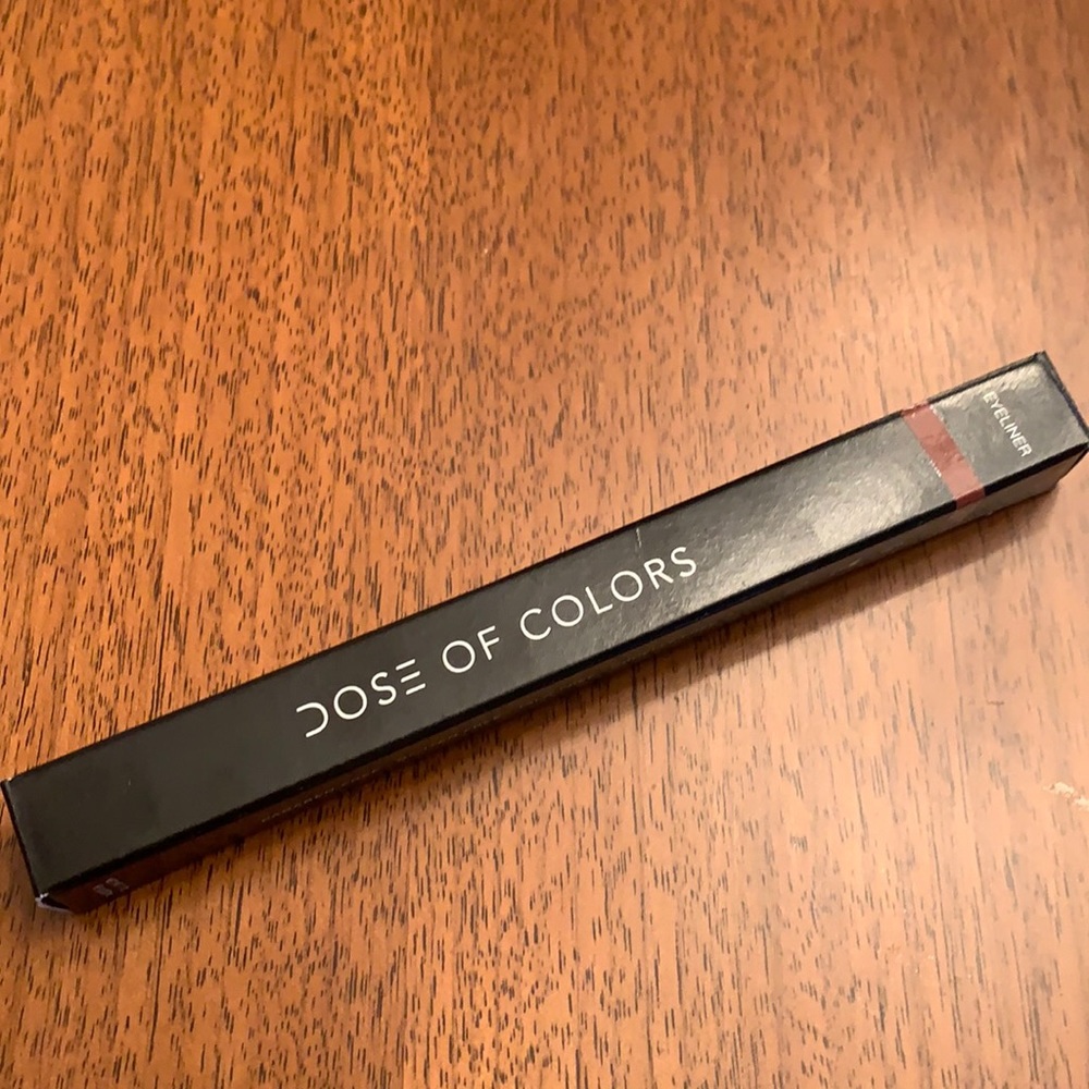 DOSE OF COLORS EYELINER 👁 Shade: unbox